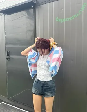 itzy.all.in.us / Shin Yu Na / Yuna ITZY / 유나 nude photo #0673