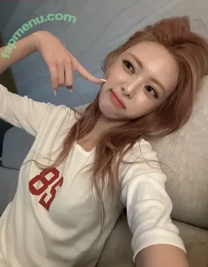 itzy.all.in.us / Shin Yu Na / Yuna ITZY / 유나 nude photo #0679
