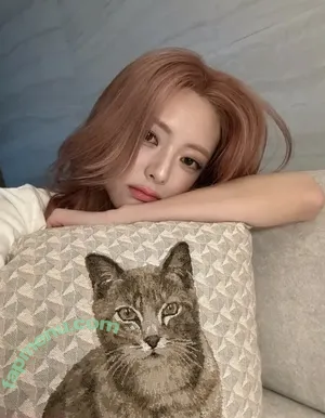 itzy.all.in.us / Shin Yu Na / Yuna ITZY / 유나 nude photo #0684