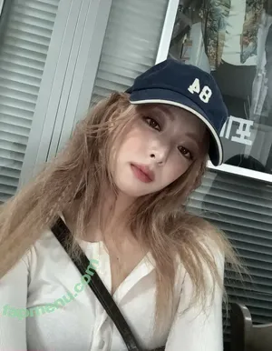 itzy.all.in.us / Shin Yu Na / Yuna ITZY / 유나 nude photo #0690