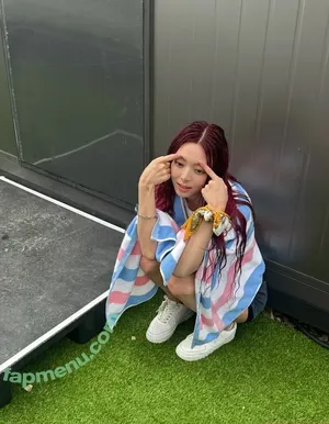 itzy.all.in.us / Shin Yu Na / Yuna ITZY / 유나 nude photo #0707