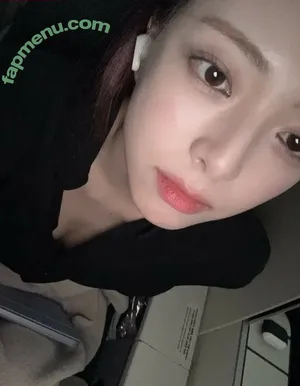 itzy.all.in.us / Shin Yu Na / Yuna ITZY / 유나 nude photo #0711