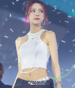 itzy.all.in.us / Shin Yu Na / Yuna ITZY / 유나 nude photo #0741