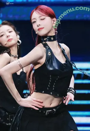 itzy.all.in.us / Shin Yu Na / Yuna ITZY / 유나 nude photo #0787