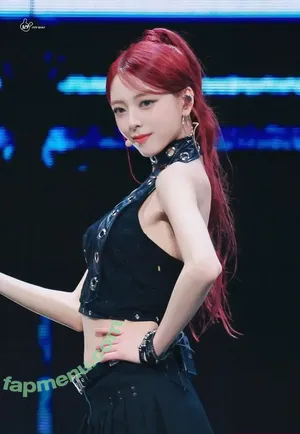 itzy.all.in.us / Shin Yu Na / Yuna ITZY / 유나 nude photo #0789
