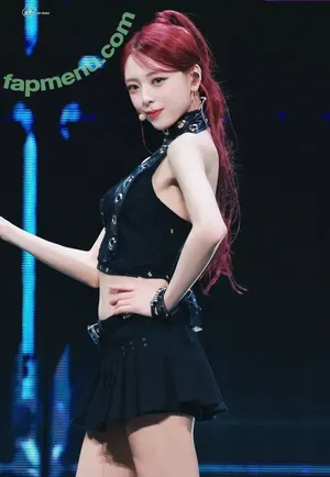 itzy.all.in.us / Shin Yu Na / Yuna ITZY / 유나 nude photo #0790