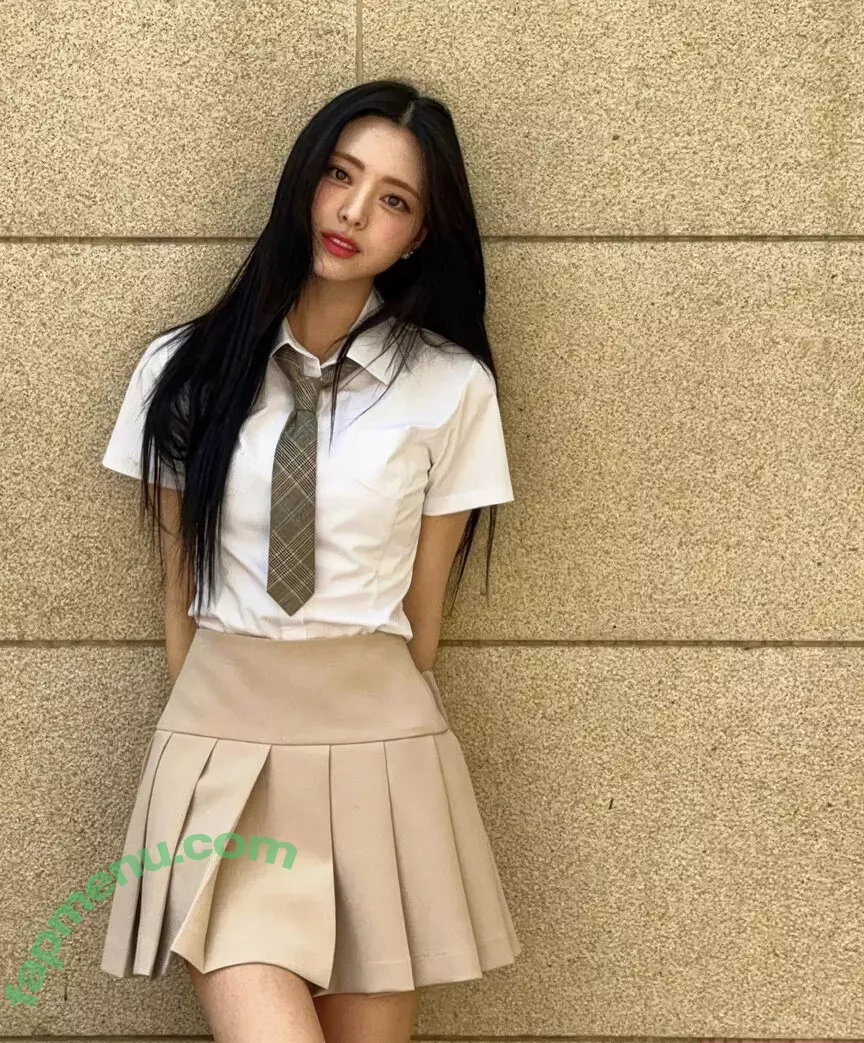 itzy.all.in.us nude photo #0034 (Shin Yu Na / Yuna ITZY / 유나)