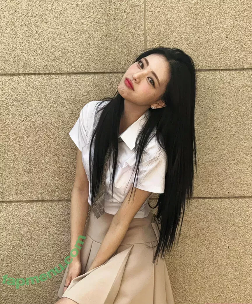 itzy.all.in.us nude photo #0041 (Shin Yu Na / Yuna ITZY / 유나)