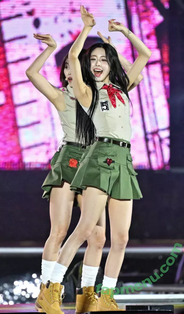 itzy.all.in.us nude photo #0096 (Shin Yu Na / Yuna ITZY / 유나)