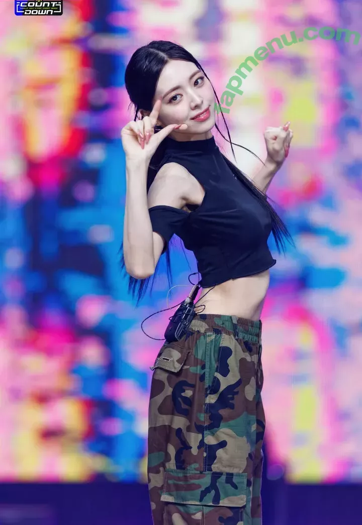 itzy.all.in.us nude photo #0098 (Shin Yu Na / Yuna ITZY / 유나)