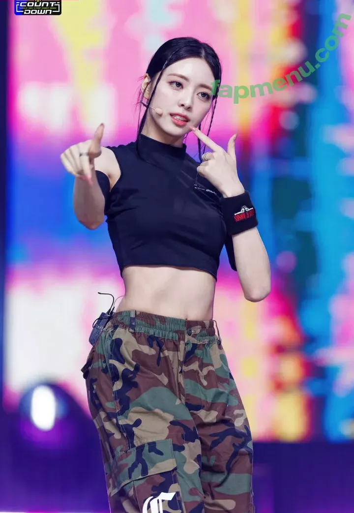 itzy.all.in.us nude photo #0100 (Shin Yu Na / Yuna ITZY / 유나)