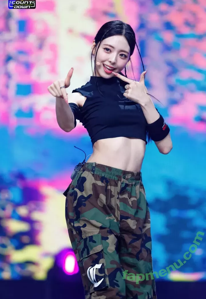 itzy.all.in.us nude photo #0105 (Shin Yu Na / Yuna ITZY / 유나)