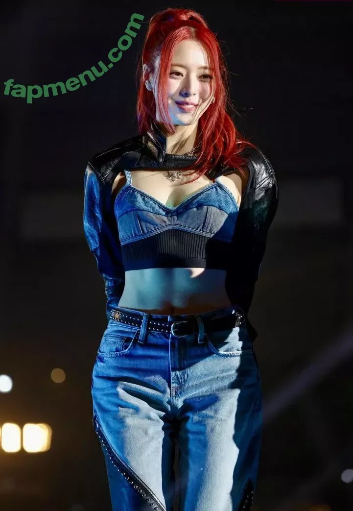 itzy.all.in.us nude photo #0134 (Shin Yu Na / Yuna ITZY / 유나)