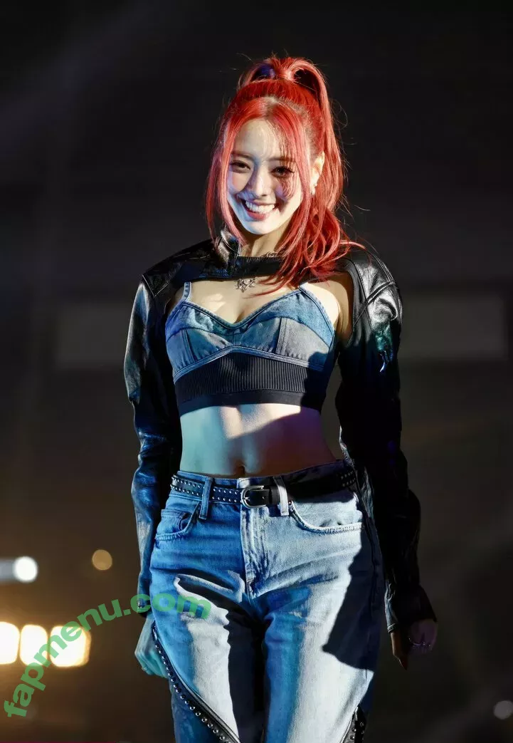itzy.all.in.us nude photo #0142 (Shin Yu Na / Yuna ITZY / 유나)