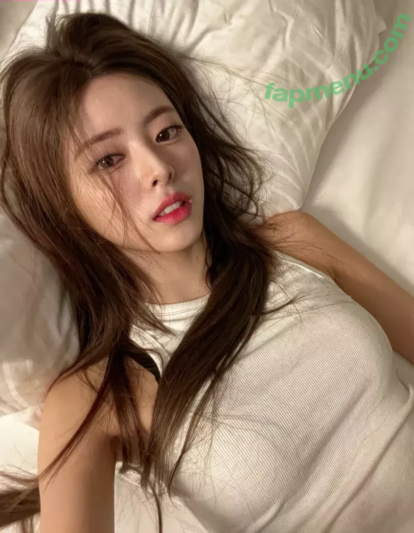 itzy.all.in.us nude photo #0180 (Shin Yu Na / Yuna ITZY / 유나)