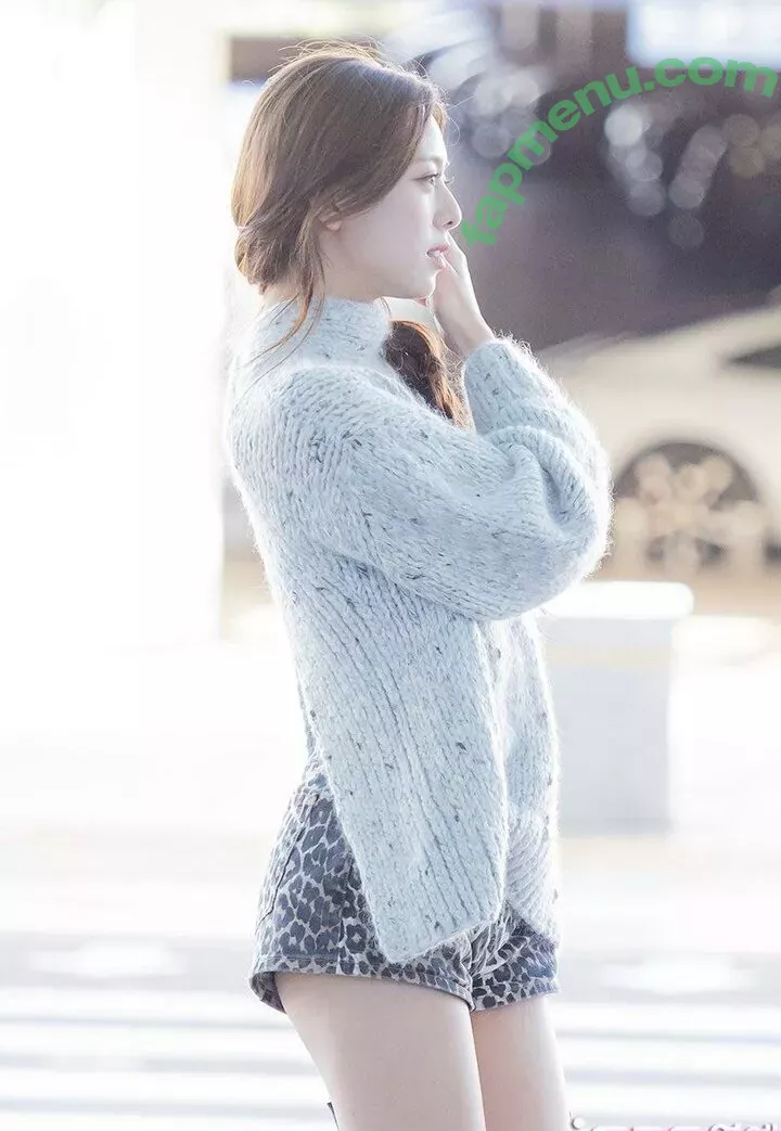 itzy.all.in.us nude photo #0182 (Shin Yu Na / Yuna ITZY / 유나)