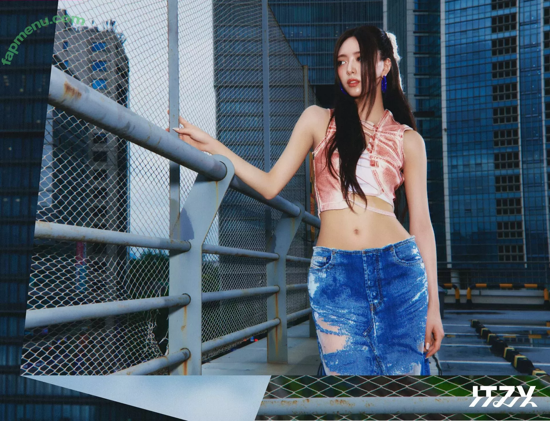 itzy.all.in.us nude photo #0200 (Shin Yu Na / Yuna ITZY / 유나)