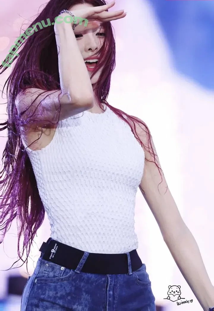 itzy.all.in.us nude photo #0662 (Shin Yu Na / Yuna ITZY / 유나)