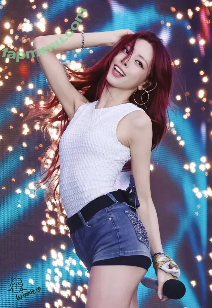 itzy.all.in.us nude photo #0664 (Shin Yu Na / Yuna ITZY / 유나)