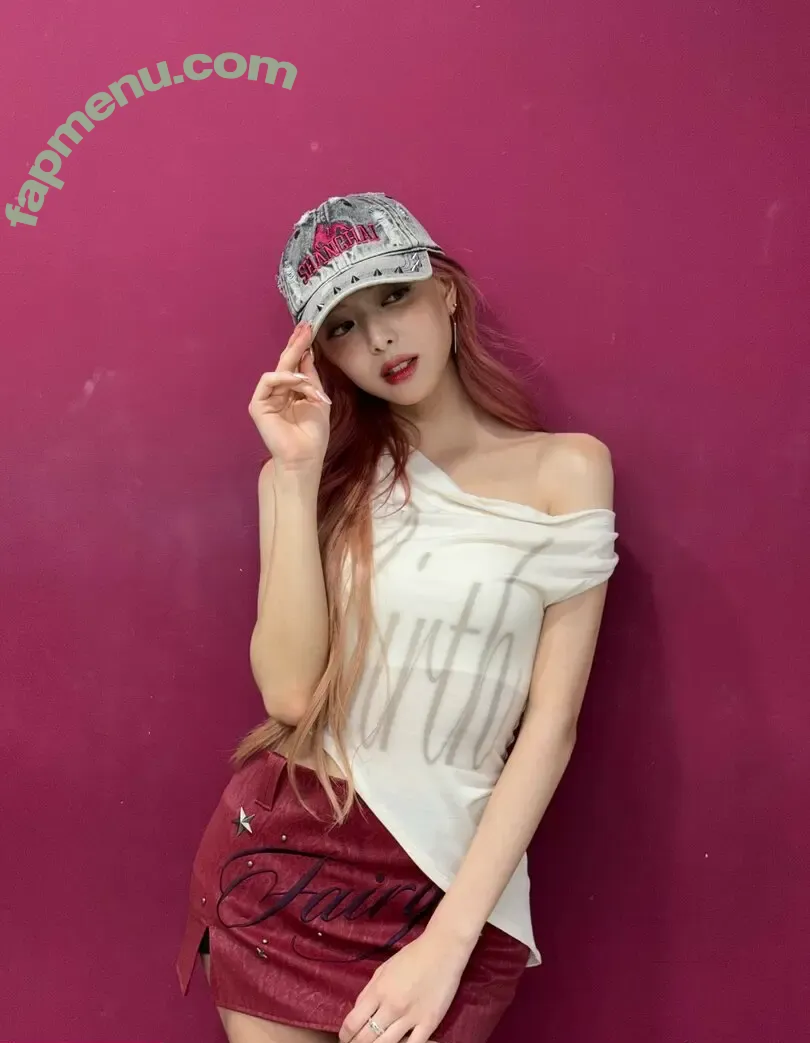 itzy.all.in.us nude photo #0685 (Shin Yu Na / Yuna ITZY / 유나)