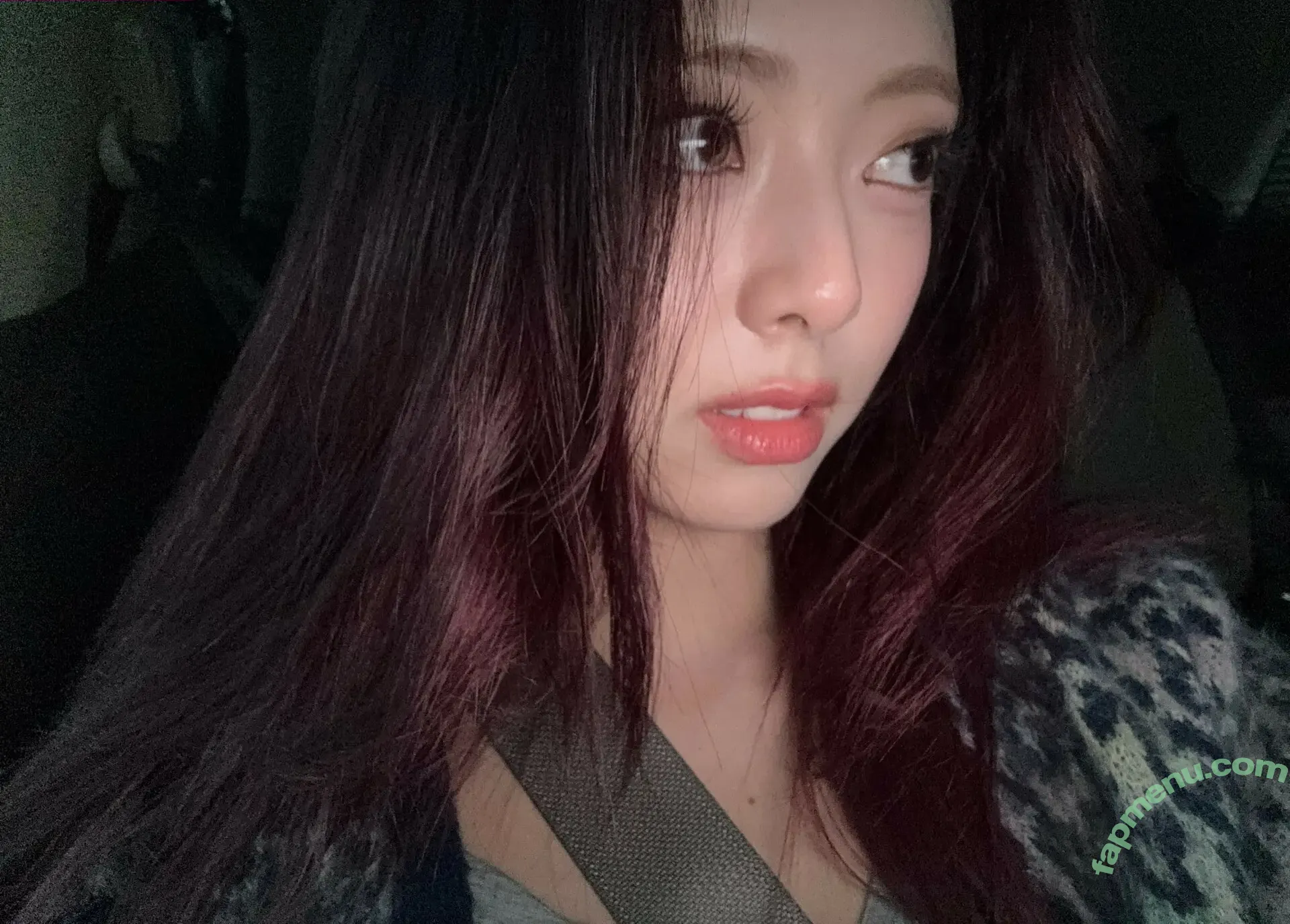 itzy.all.in.us nude photo #0703 (Shin Yu Na / Yuna ITZY / 유나)