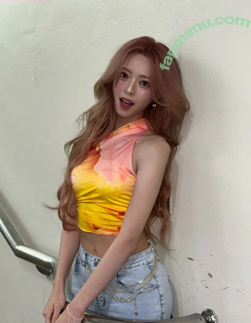 itzy.all.in.us nude photo #0716 (Shin Yu Na / Yuna ITZY / 유나)