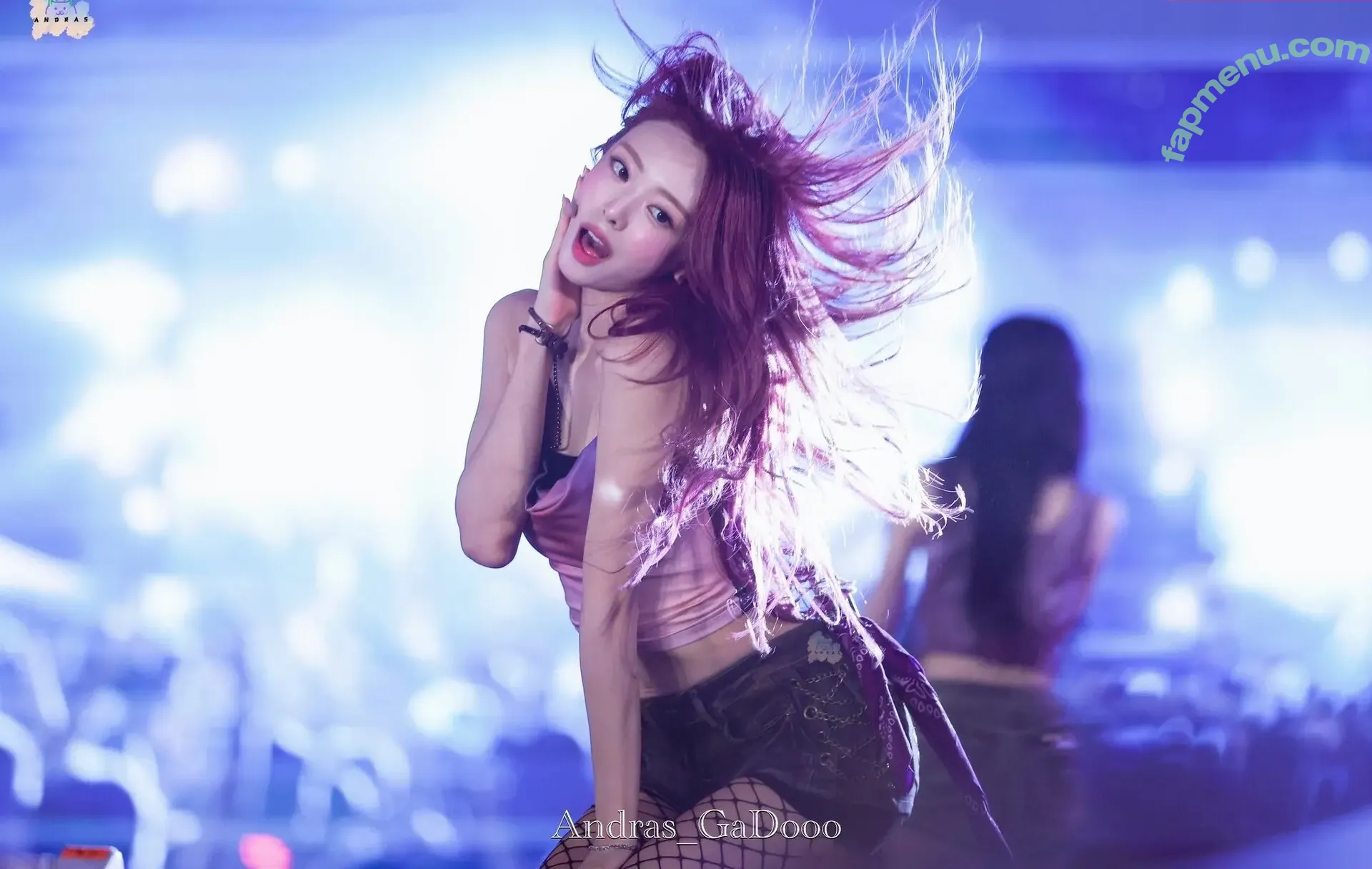 itzy.all.in.us nude photo #0732 (Shin Yu Na / Yuna ITZY / 유나)