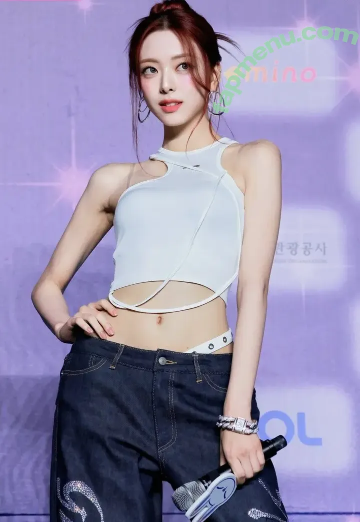 itzy.all.in.us nude photo #0746 (Shin Yu Na / Yuna ITZY / 유나)