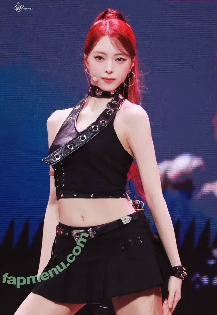 itzy.all.in.us nude photo #0773 (Shin Yu Na / Yuna ITZY / 유나)
