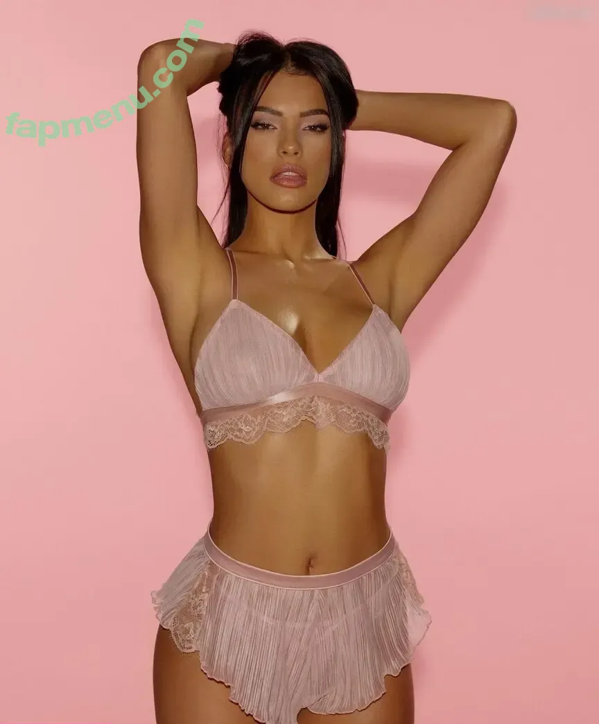 Ivana Santacruz nude photo #0009 (Ivana.santacruz)