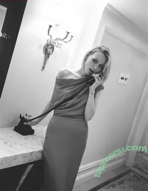 Ivanna Sakhno / actress / ivannasakhno nude photo #0072