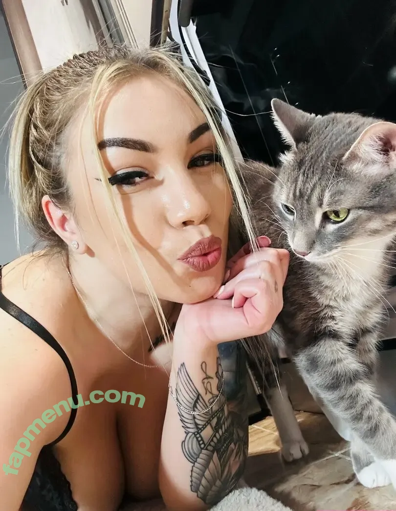 ivylovellvip nude photo #0015 (ivyleahlovell)