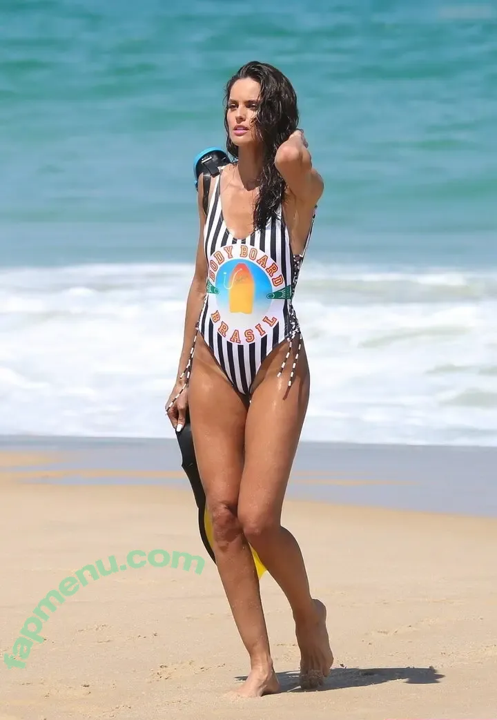 Izabel Goulart nude photo #0897 (iza_goulart / izabelgoulart)