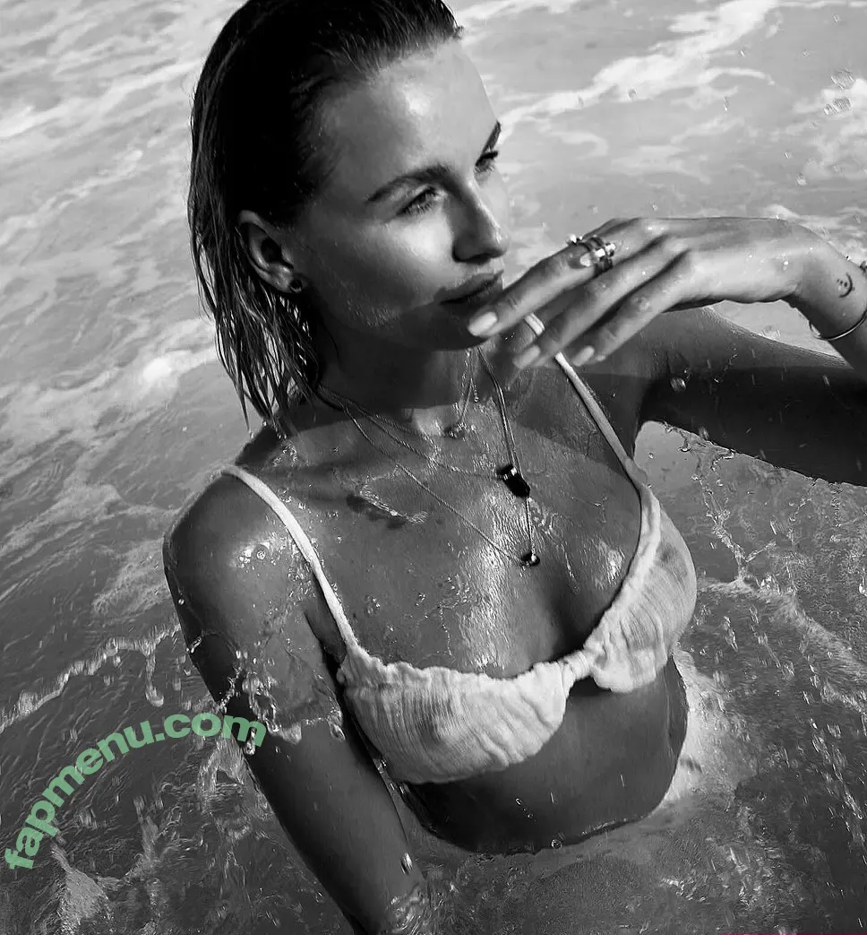 Izabella Budryn nude photo #0010 (izabellabudryn)