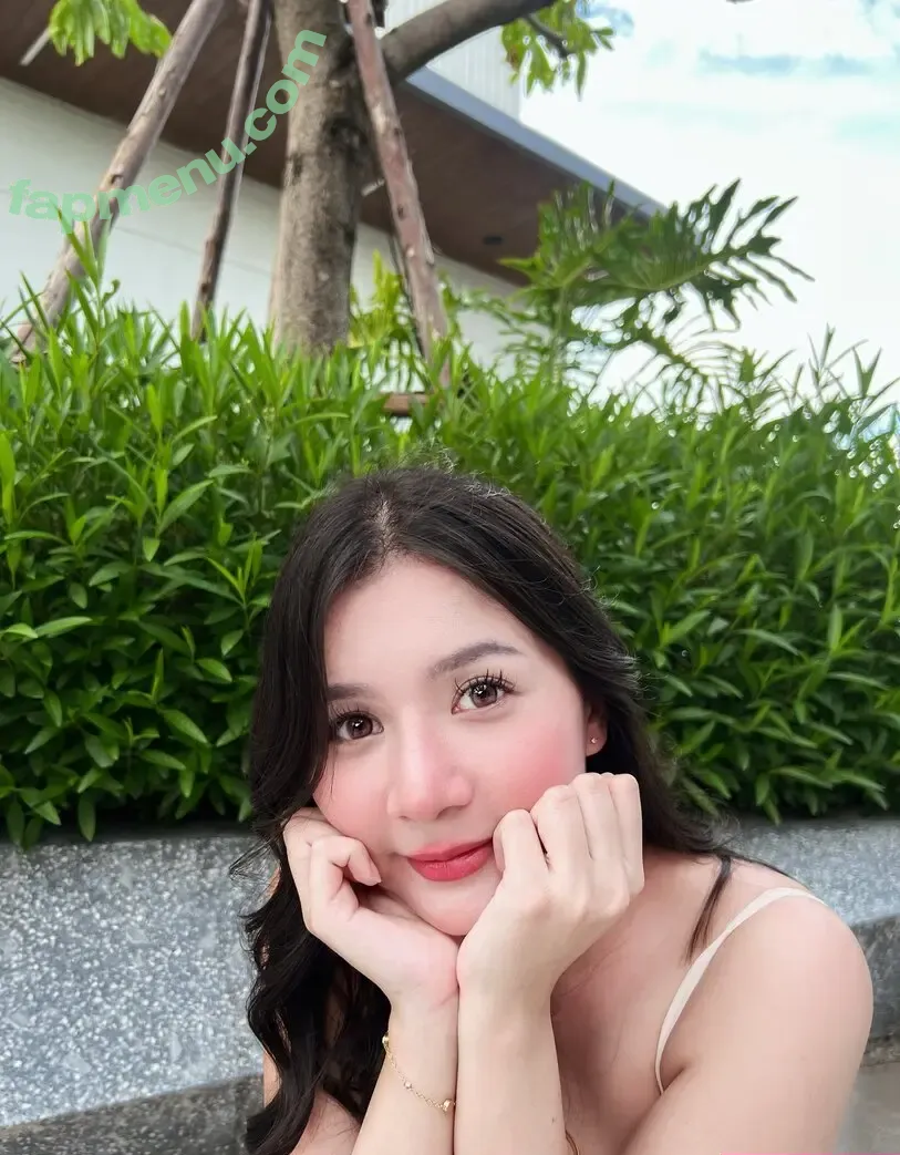 izepyn nude photo #0016 (izepyn)