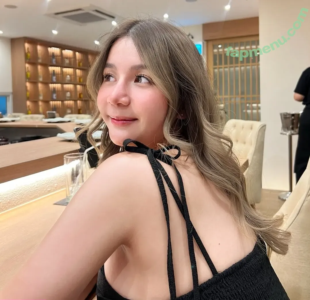 izepyn nude photo #0021 (izepyn)