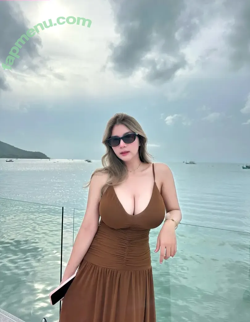 izepyn nude photo #0024 (izepyn)