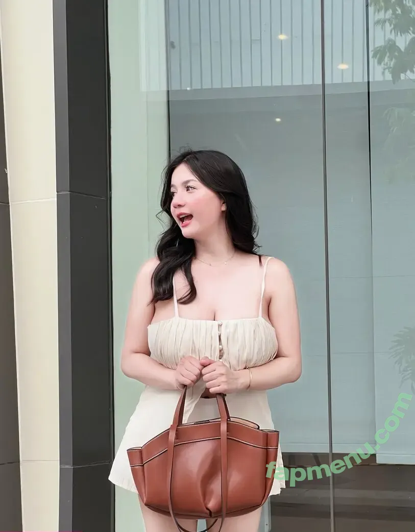 izepyn nude photo #0030 (izepyn)