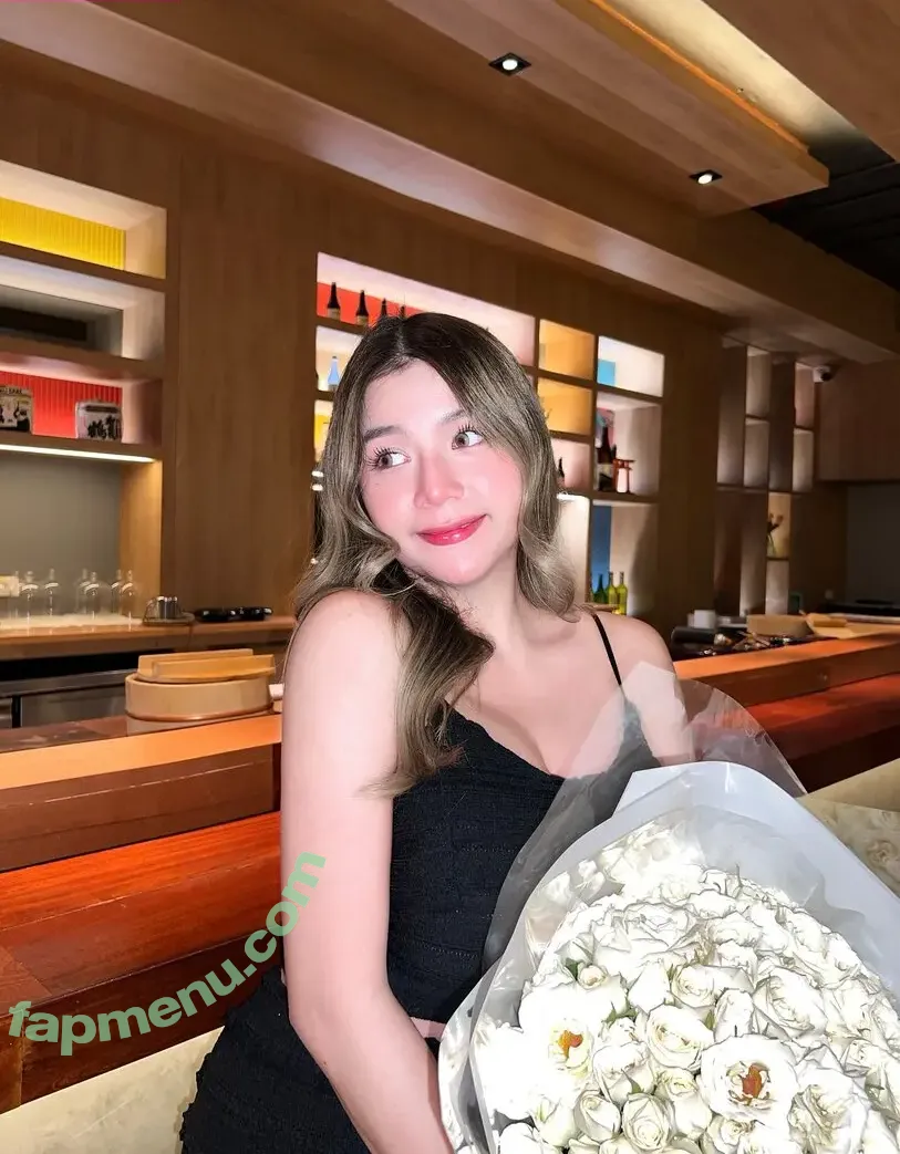 izepyn nude photo #0034 (izepyn)