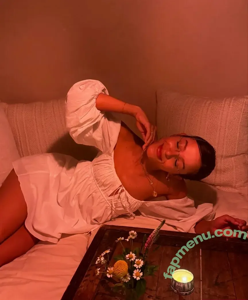 Izzybizzyspider nude photo #0282 (itsizzypaige)