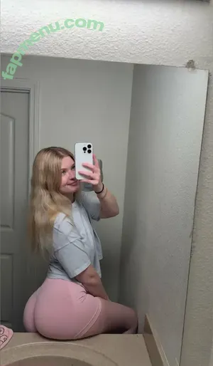 izzyynicolee / izzycolee nude photo #0024
