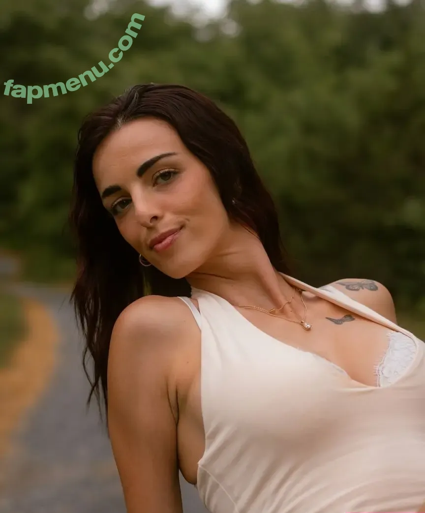 Jacelyn Fincher nude photo #0008 (jxce_fxnch)