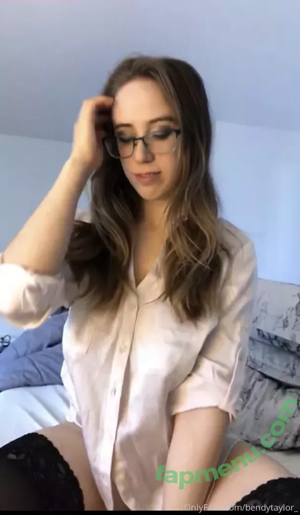 jackiehoff nude photo #0034 (jackiephoff)
