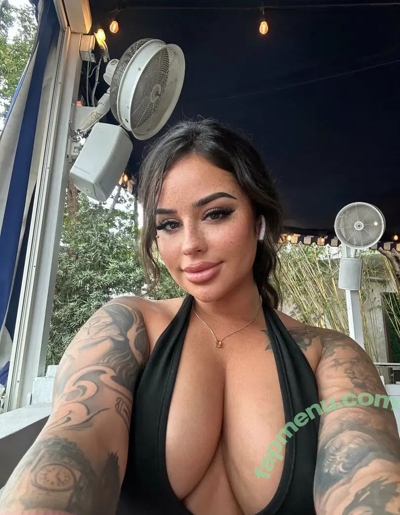 jacquelinetv nude photo #0016 (jacquelienefernandez)
