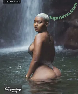  nude photo #0002
