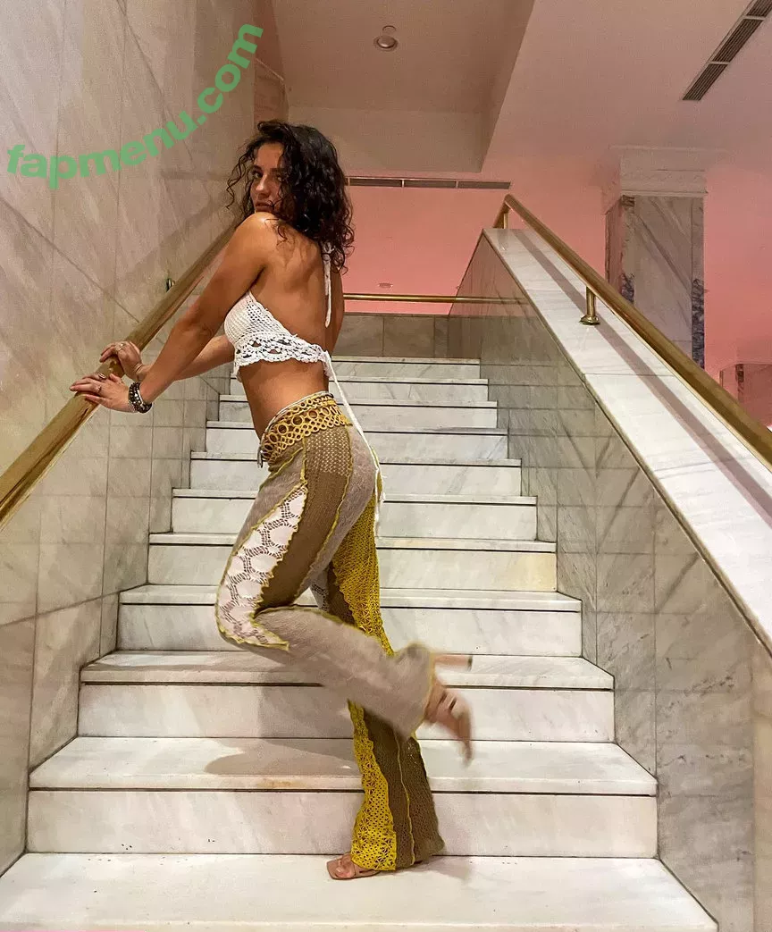 Jade Chynoweth nude photo #0112 (jadebug98)