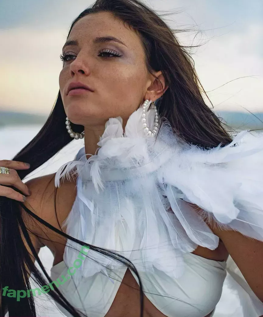Jade Chynoweth nude photo #0143 (jadebug98)