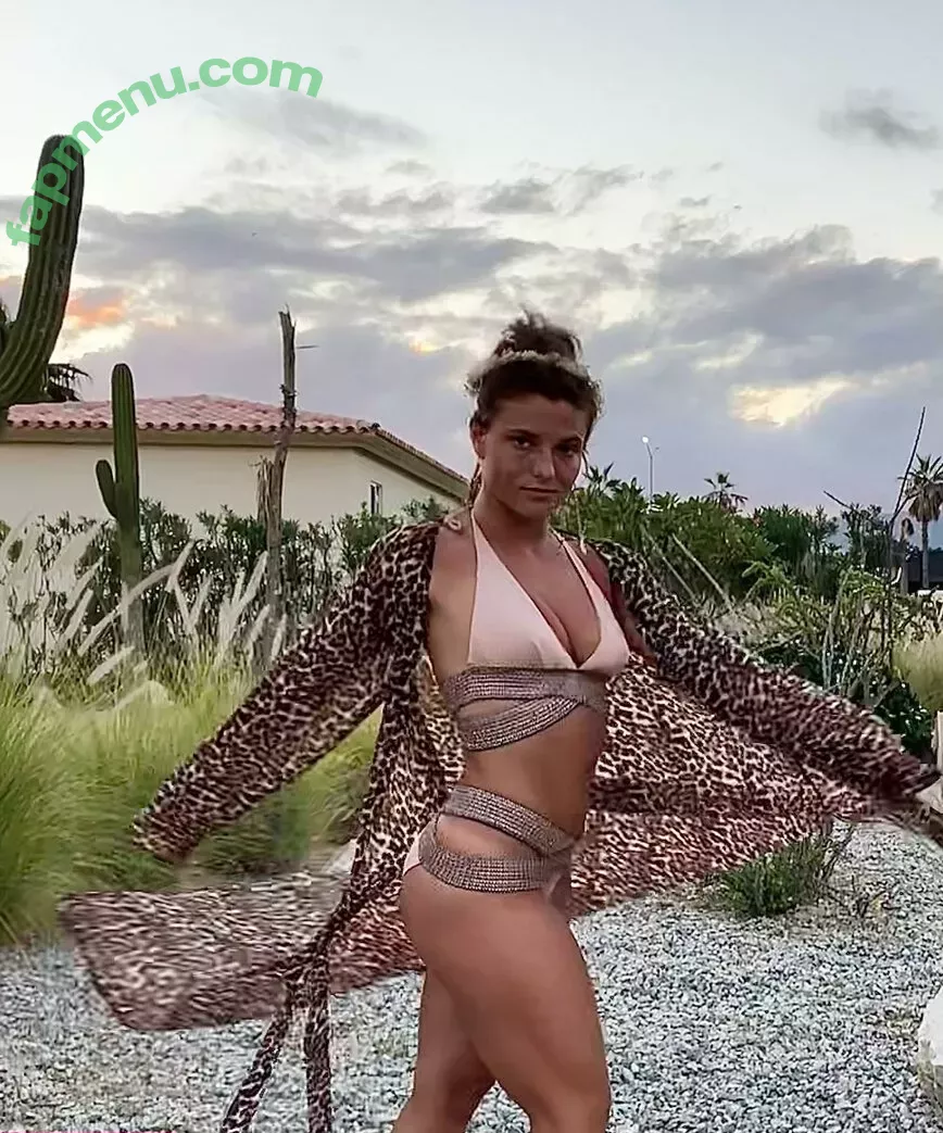 Jade Chynoweth nude photo #0317 (jadebug98)