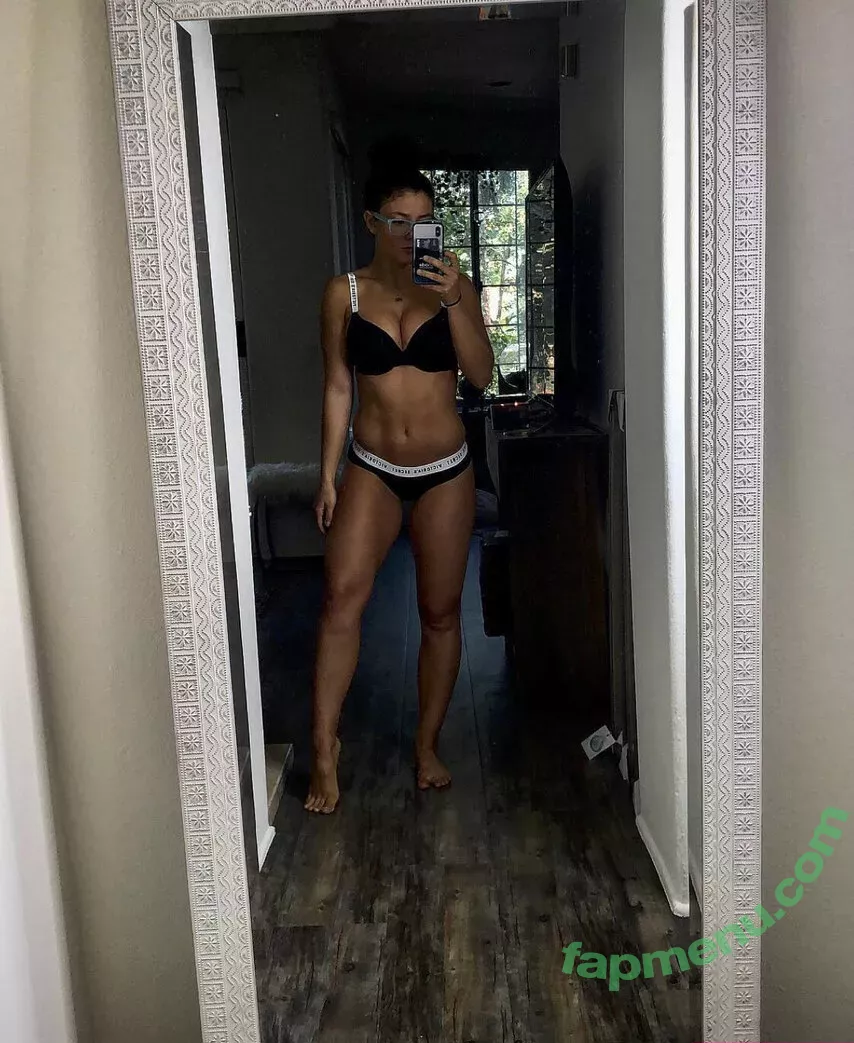 Jade Chynoweth nude photo #0338 (jadebug98)