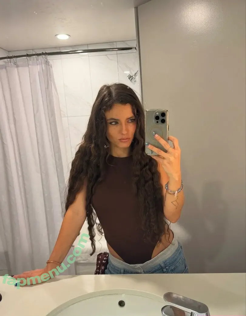 Jade Chynoweth nude photo #0772 (jadebug98)